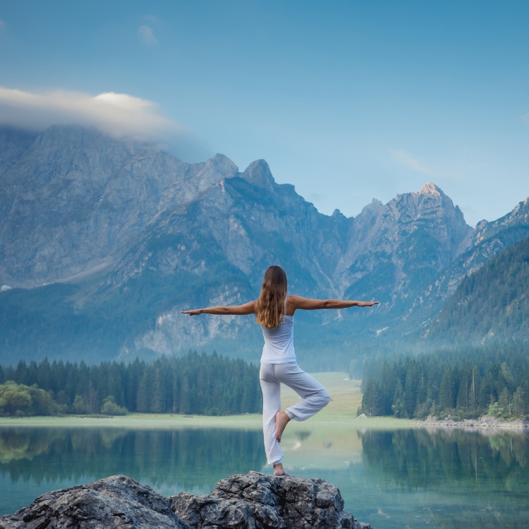 Meditation in den Bergen - Heilpraktiker Praxis für Psychotherapie Herz-Tiefe in Deutschland - Carolin Grulke Heilpraktikerin für Psychotherapie, Hypnosetherapeutin & Meditation